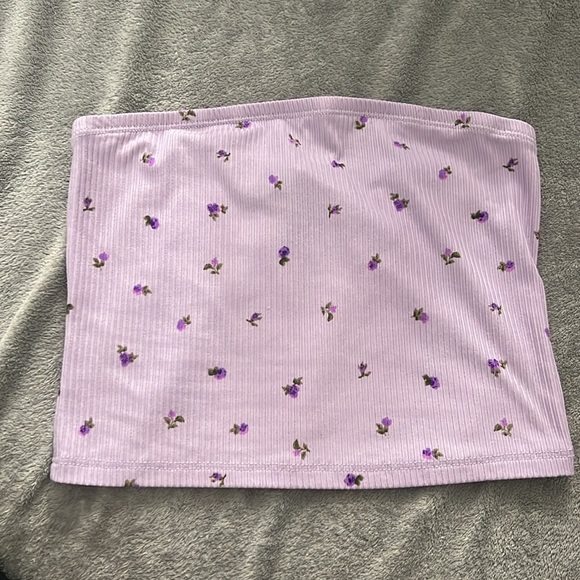 top set. - Picture 2 of 2